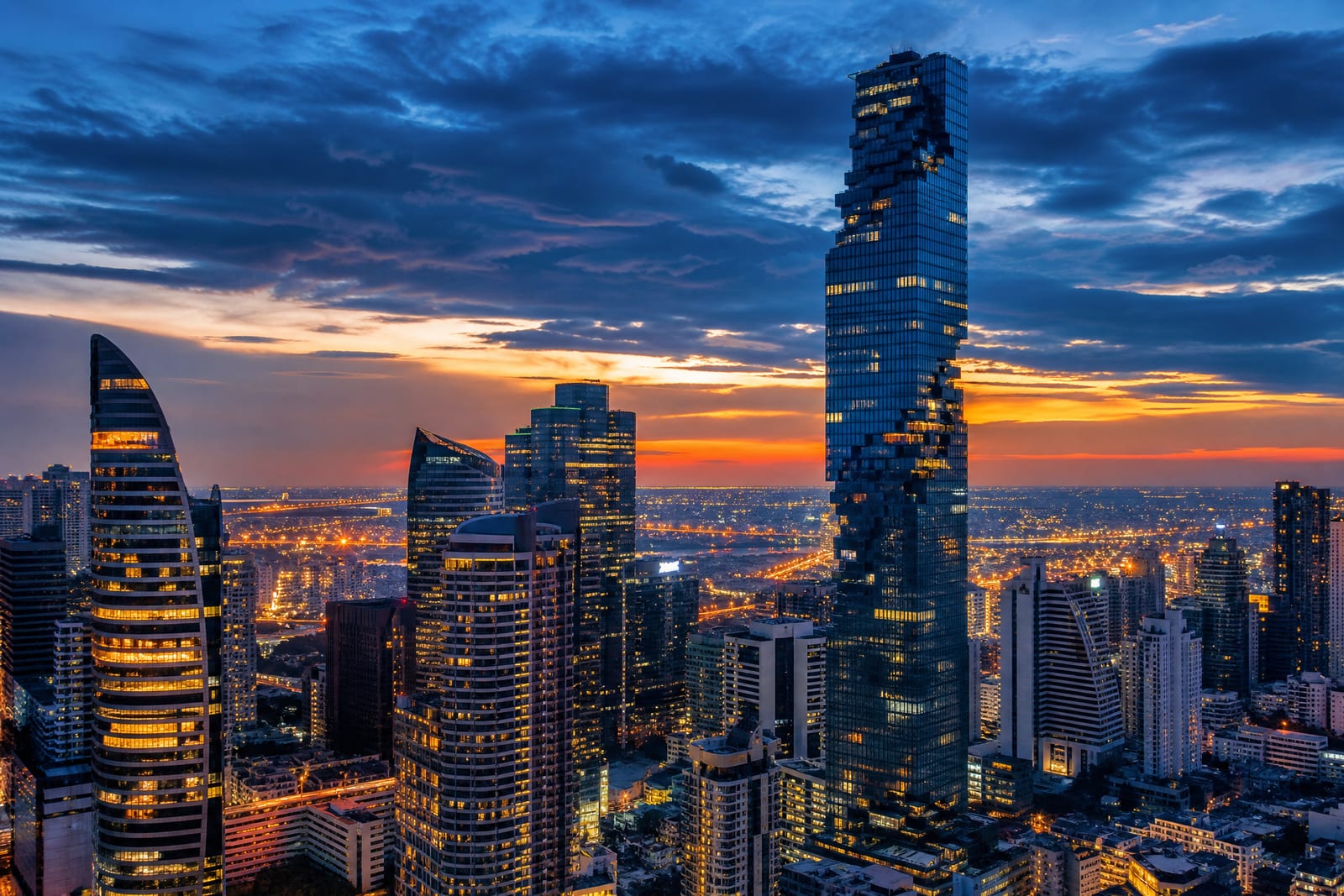 Skyline de Bangkok à la nuit tombée